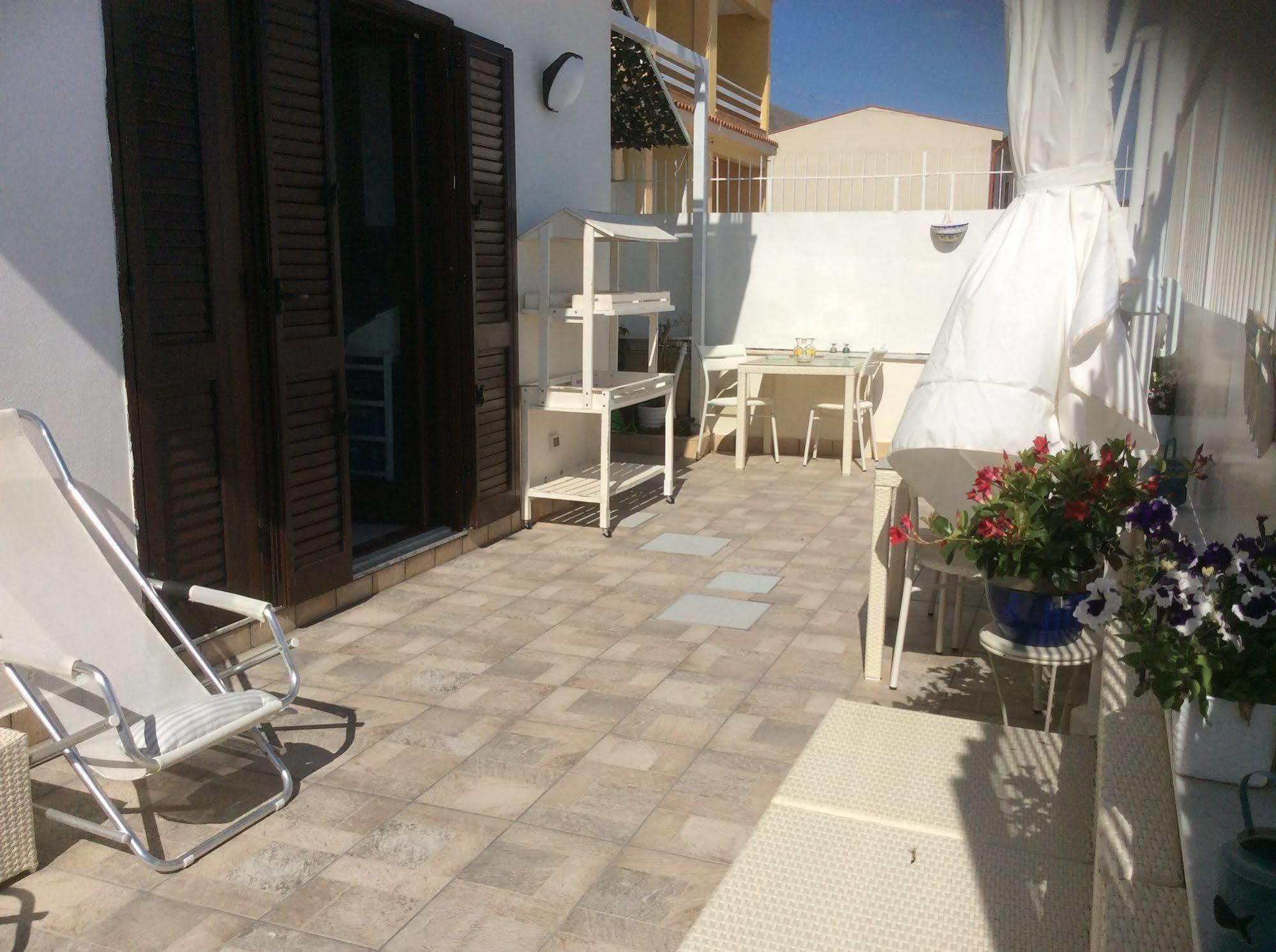 Bed & Breakfast La Battigia -locanda Di Natale